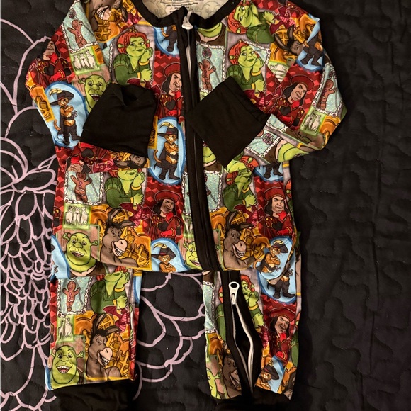 Shrek Patterned Pajama Set - Multi Color - Picture 2 of 5